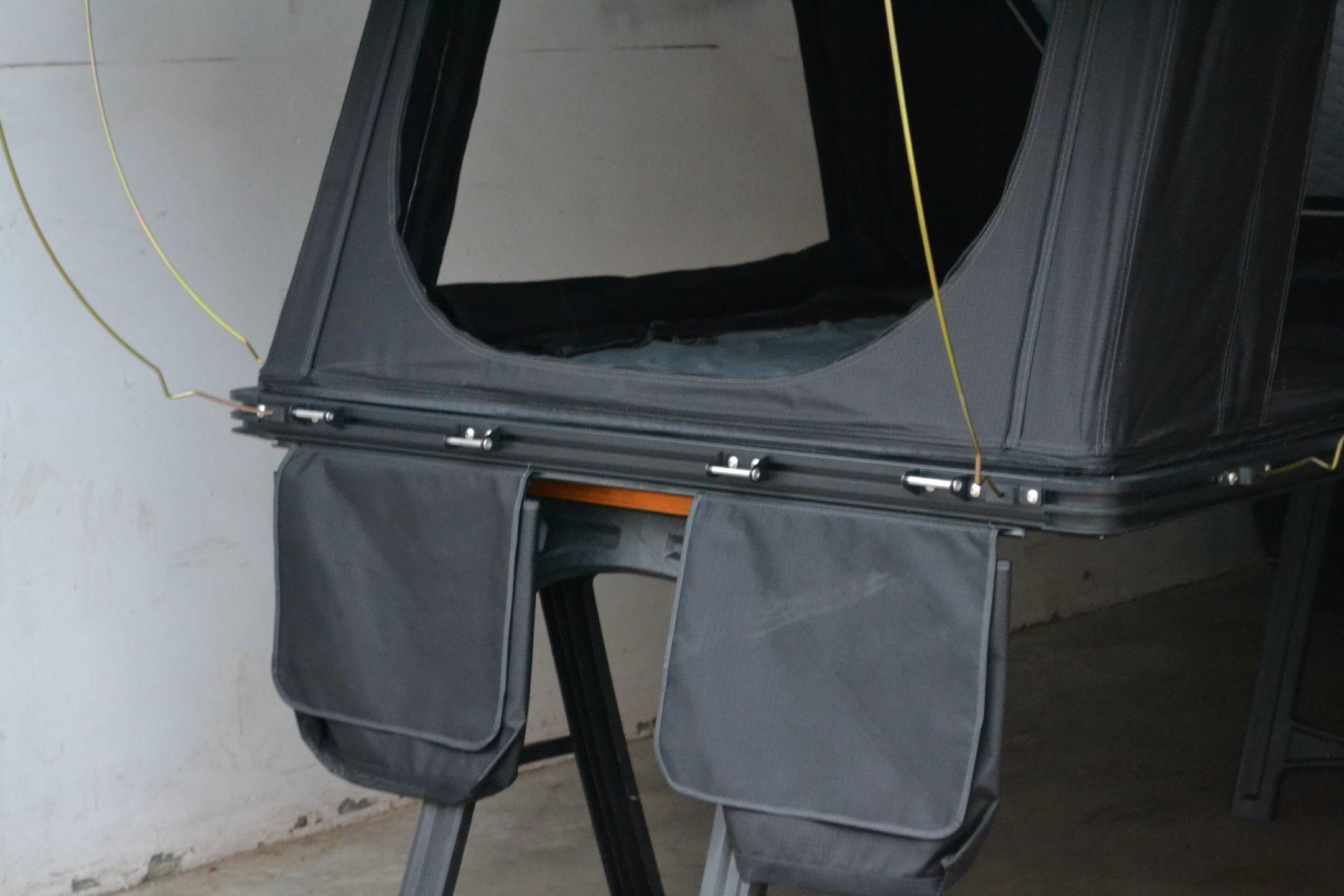 V2 Max Hardshell Rooftop Tent