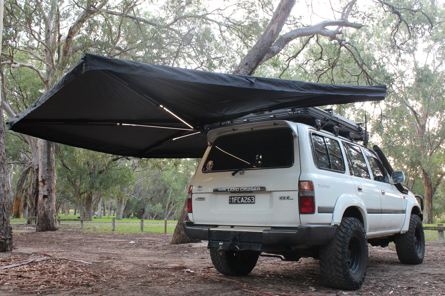 Roam Ready  270 Degree Awning